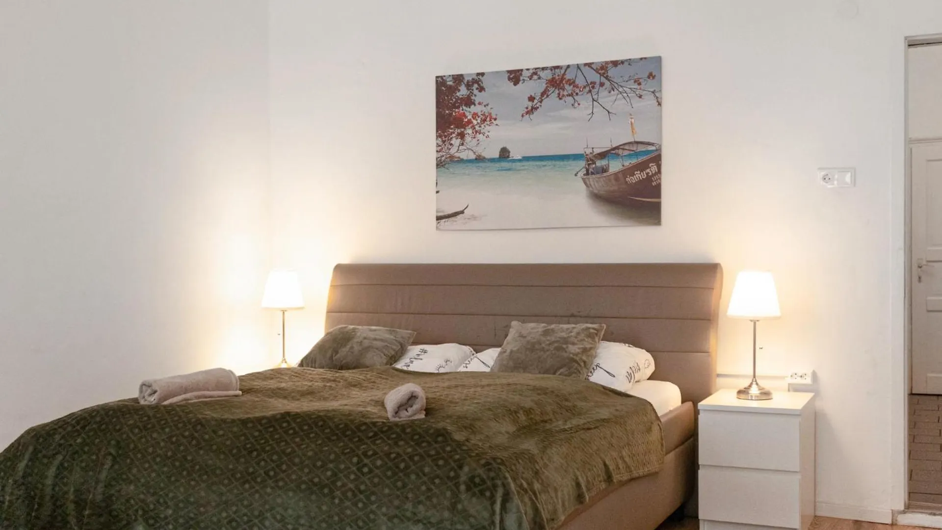 Charming 2Br Apartment In The Heart Of Vienna Austria