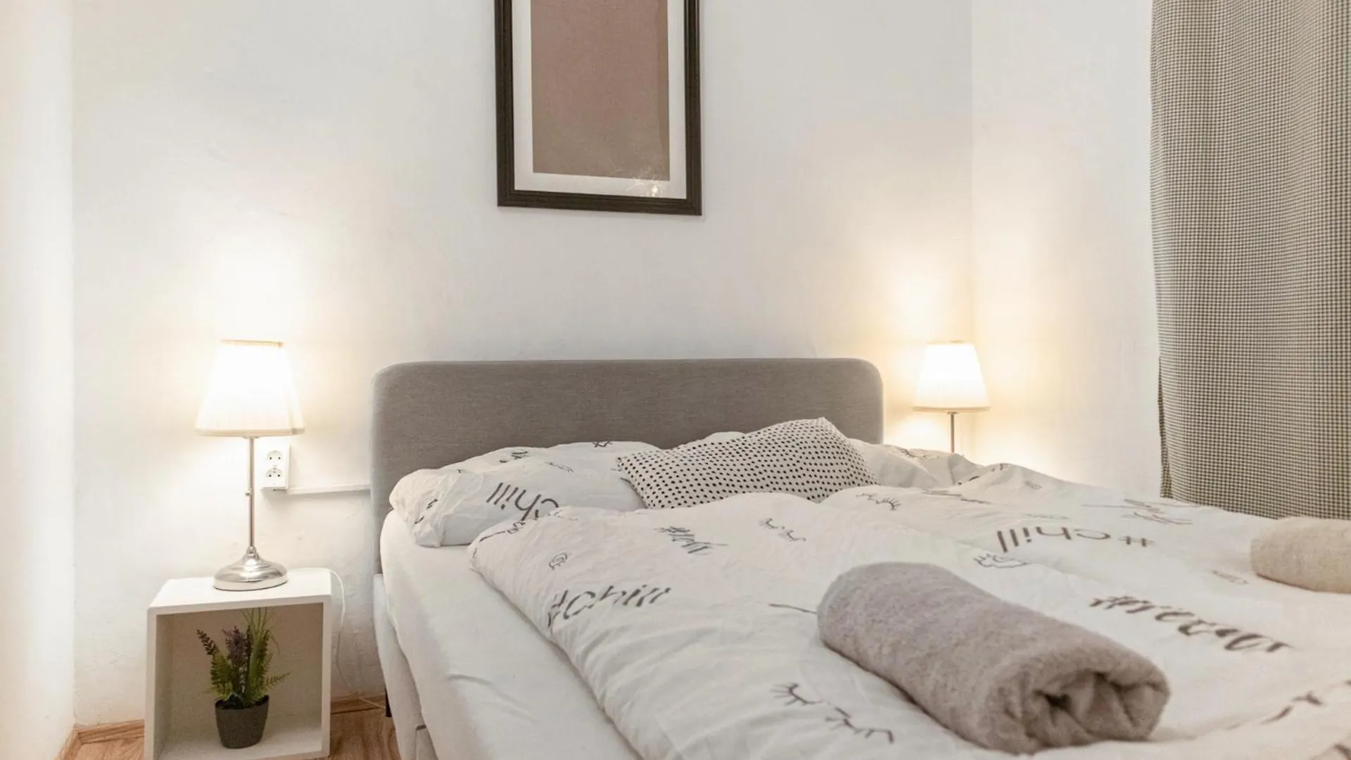 Charming 2Br Apartment In The Heart Of Wenen